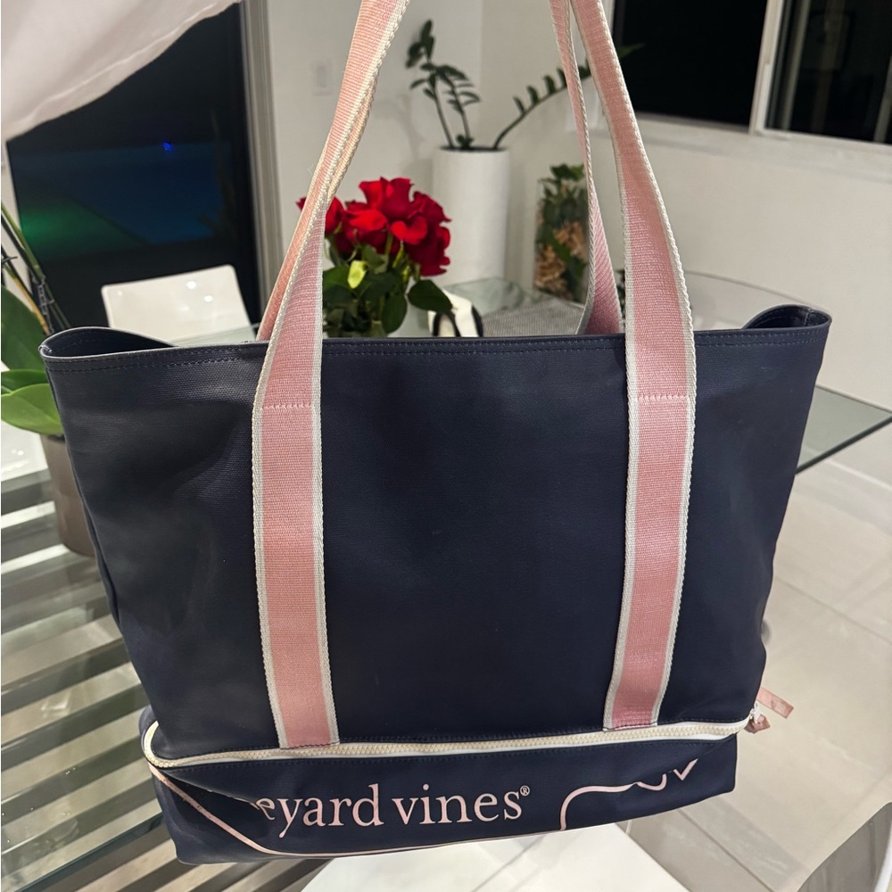 Vineyard Vines Navy and Pink Women's Tote Bag